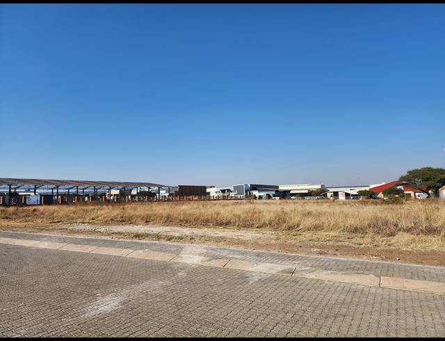 M² INDUSTRIAL YARD FOR SALE IN MAGNA VIA INDUSTRIAL